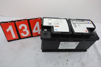 FACTORY CAR BATTERY / BMW  (USED / UNTESTED)