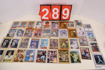 VINTAGE BASEBALL CARDS AS SHOWN