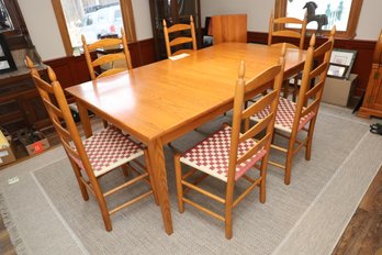 LOT 94 - AMAZING TABLE AND CHAIRS  (SIZING ON POST IT NOTES)