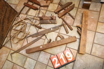LOT 219 - EARLY WOODWORKING TOOL LOT ( KITCHEN )