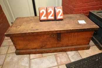 LOT 222 - VERY EARLY ANTIQUE WOODEN CHEST - AMAZING ANTIQUE!