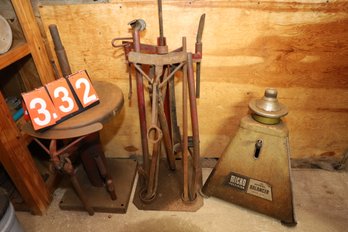 LOT 332 - VINTAGE TIRE CHANGING MACHINES - 3 DIFFERENT UNITS