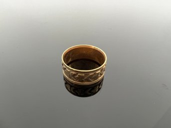LOT 21 - 14k GOLD RING - WIDE!