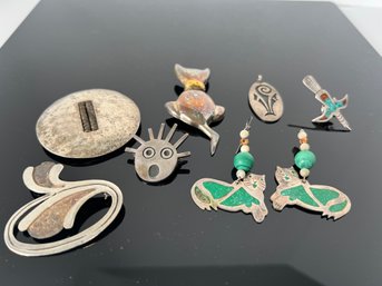 LOT 77 - COLLECTION OF NATIVE AMERICAN OR MEXICAN SILVER ITEMS - MUST SEE!