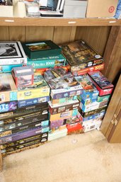 LOT 290 - GAMES AND ITEMS SHOWN (BOTTOM OF CLOSET)