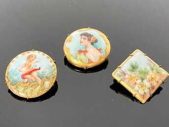 LOT 162 - VERY EARLY AND RARE ANTIQUE BROOCHES - HAND PAINTED!