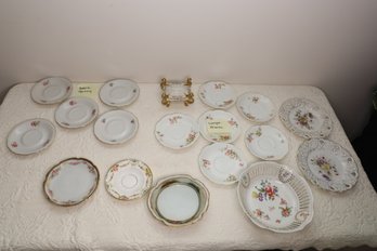 LOT 67 - VINTAGE PLATES AND MORE