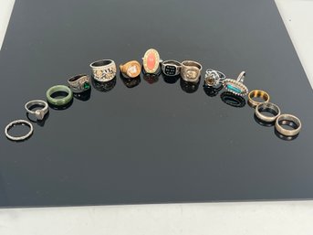 LOT 232 - VINTAGE RING COLLECTION