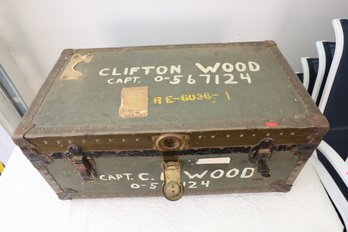 LOT 192 - CAPT. CLIFTON WOOD'S WW2 ARMY LOCKER