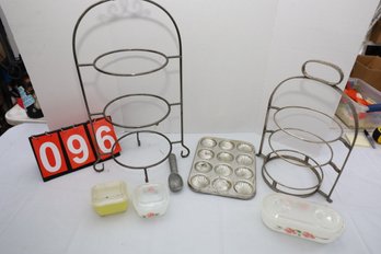 VINTAGE KITCHEN RELATED ITEMS SHOWN - NICE LOT