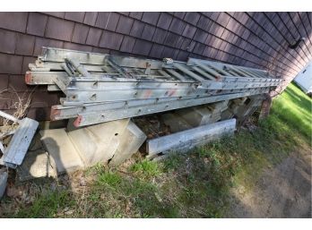 LOT OF LADDERS - UNKNOWN SIZES OR CONDITIONS