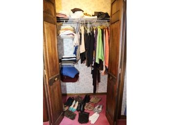 WOMENS CLOSET FULL OF CLOTHING - EXCELLENT CONDITION - MUST TAKE ALL
