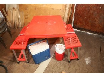 VINTAGE PLASTIC FOLDING PICNIC TABLE AND 2 COOLERS