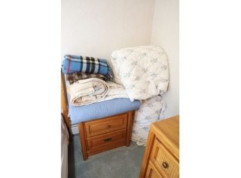BLANKET LOT - BEDROOM TO RIGHT UPSTAIRS - CORNER