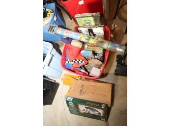TOY / GAME LOT MARKED 121