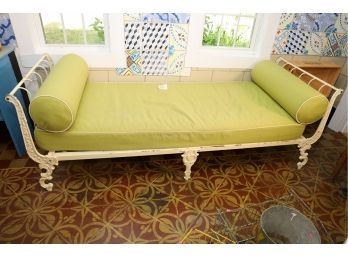 VERY NICE METAL DAY BED! MARKED 70