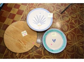 LARGE BOWLS AND PIZZA BOARD MARKED 223