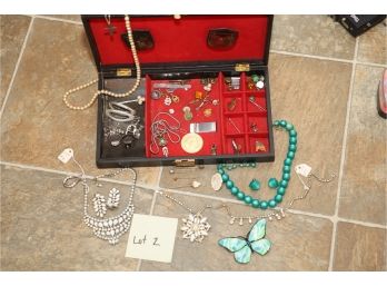 Jewelry Lot, Lots Of Vintage And Beautiful Pieces As Shown!