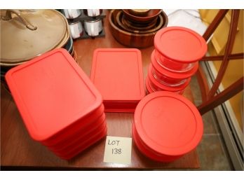 Modern Pyrex Glasswear And Covers (red)