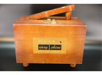 VINTAGE SCHICK EASY SHINE SHOE GROOMING KIT BOX - MARKED 47