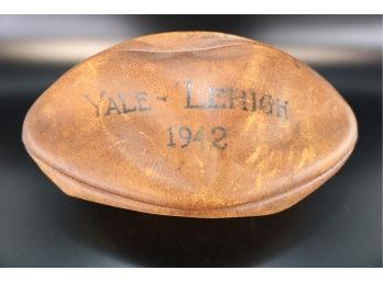 AMAZING & IMPORTANT YALE - LEHIGH GAMEBALL FROM 1942! 80 YEARS OLD WOW! SIGNED BY MANY! MARKED 43