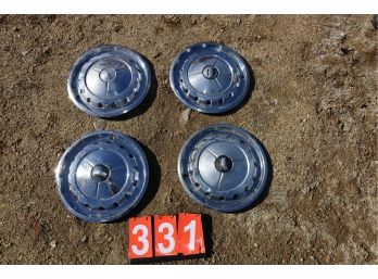 LOT 331 - HUBCAPS - 1950'S CHEVY?
