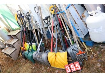 LOT 355 - HUGE SHOVEL AND OTHER TOOLS LOT