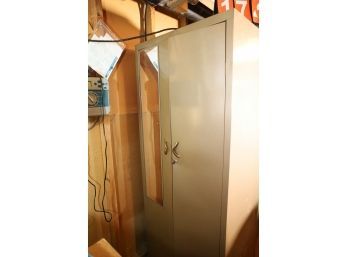 LOT 173 - VINTAGE METAL CABINET - LOCATED IN BASEMENT