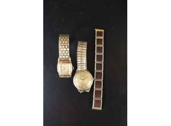 LOT 10 - VINTAGE WATCHES AND BAND