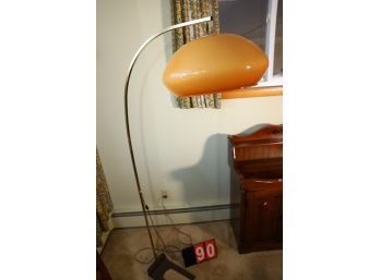 LOT 90 - AWESOME VINTGE LAMP - MUST SEE!