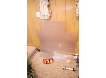 LOT 114 - OFFICE FLOOR PROTECTOR MAT - CLEAR