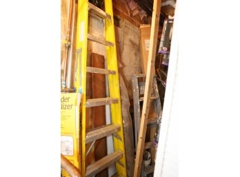CONTENTS OF CLOSET IN BASEMENT (LOTS OF LADDERS AND OTHER THINGS)