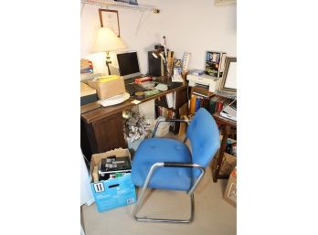 BIG OFFICE LOT (BASEMENT) WITH EVERYTHING SHOWN!
