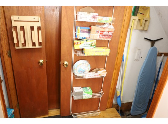 KITCHEN CLOSETS ITEMS (CLEANING RELATED MOSTLY)
