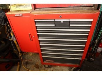 BIG RED ROLLING TOOL CHEST FULL AS SHOWN!