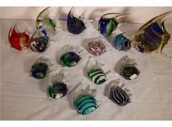 LOT OF MANY GLASS FIGURES - CONDITIONS VARY