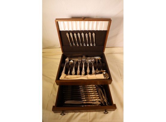STAINLESS FLATWARE WITH BOX