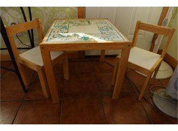 ALPHEBET KIDS SMALL TABLE AND 2 CHAIRS