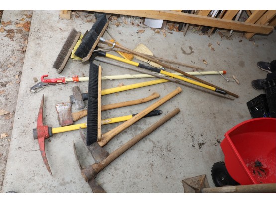 BIG LOT OF TOOLS NOTICE: SNOW & NEALLEY!  (MARKED 6)