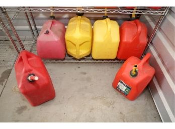 6 LARGE PLASTIC GAS CANS