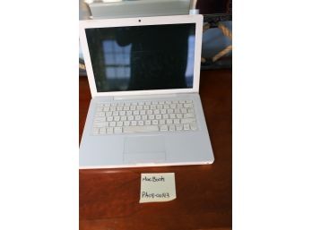 APPLE MACBOOK PA08-00143 UNKNOWN CONDITION