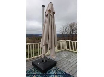 OUTDOOR SUNSHADE / UMPRELLA WITH CONDITION ISSUES FOR PARTS OR FIX