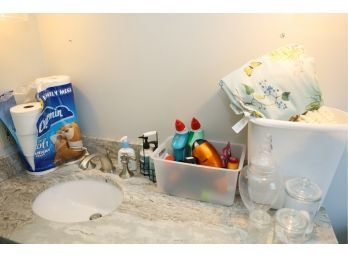 ITEMS IN SPARE BATHROOM UPSTAIRS