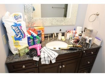 CONTENTS OF 1ST FLOOR BATHROOM - NOT MIRROR