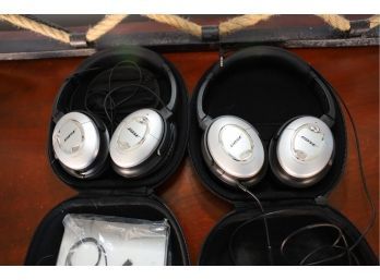 2 PAIRS OF BOSE WIRED HEADPHONES WITH CASES