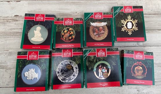 Vintage 1990s Hallmark Christmas Ornaments Collection Of 18 Ornaments Shipping Available