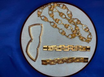 Lot Of Misc Gold Jewelrry