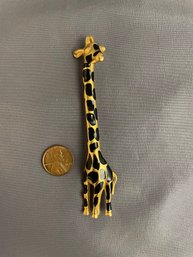 Carolee Giraffe Pin