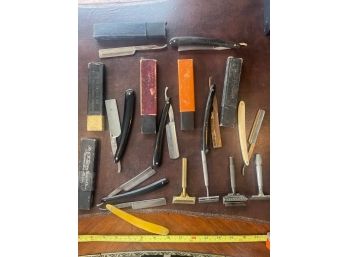 Lot Of Vintage Barber Straight Razors, Razors And Covers