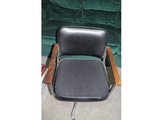 VINTAGE OFFICE CHAIR